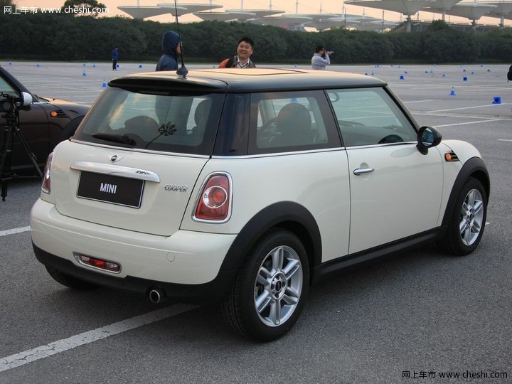 mini mini cooper s clubman动态