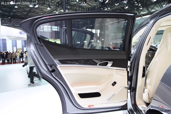 保时捷 Panamera Turbo S车展