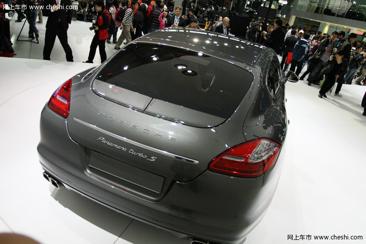 保时捷 Panamera Turbo S