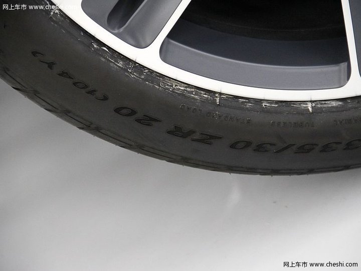 阿斯顿-马丁 One-77 车展