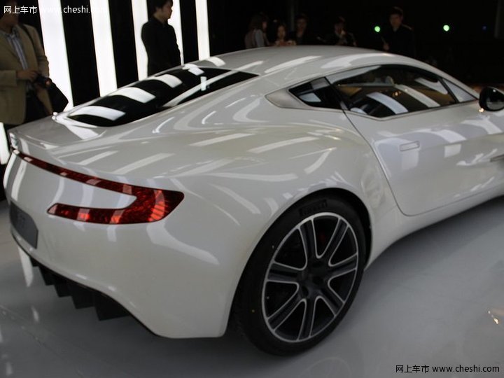 阿斯顿-马丁 One-77 车展