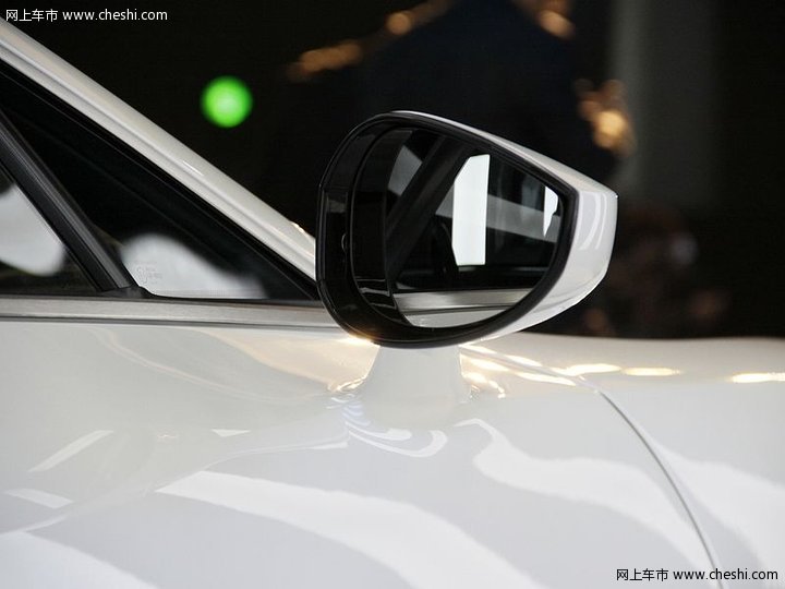 阿斯顿-马丁 One-77 车展