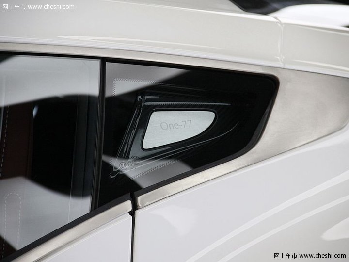 阿斯顿-马丁 One-77 车展