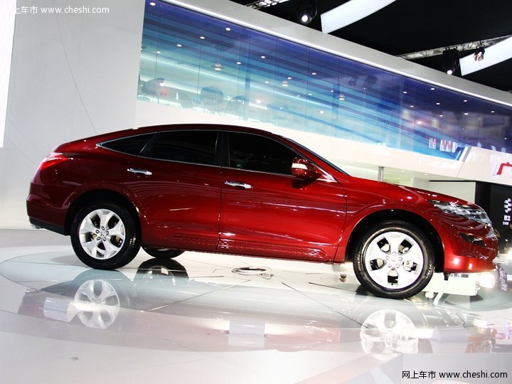 广汽本田 Accord Crosstour 外观