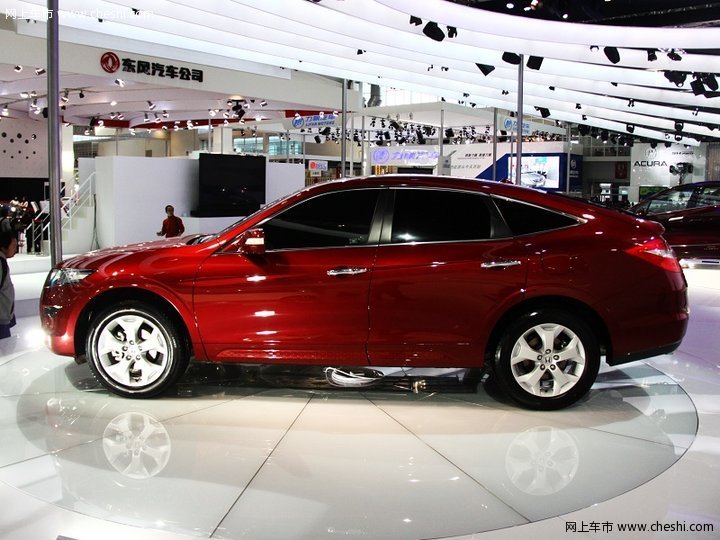 广汽本田 Accord Crosstour 外观