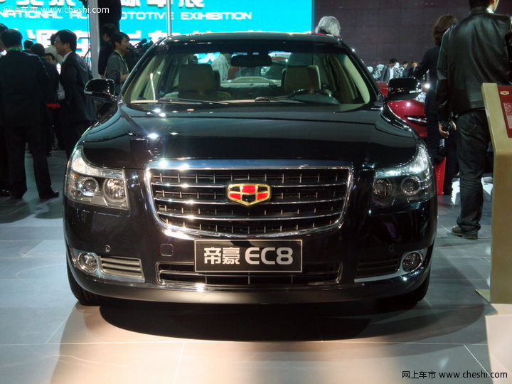 吉利EC8外观