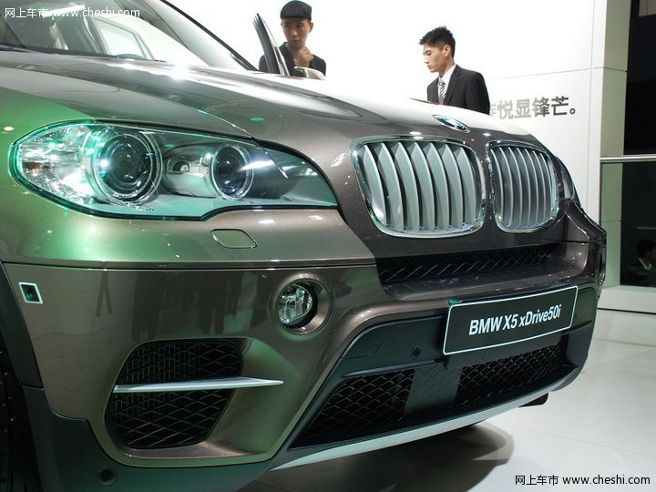 宝马新X5外观