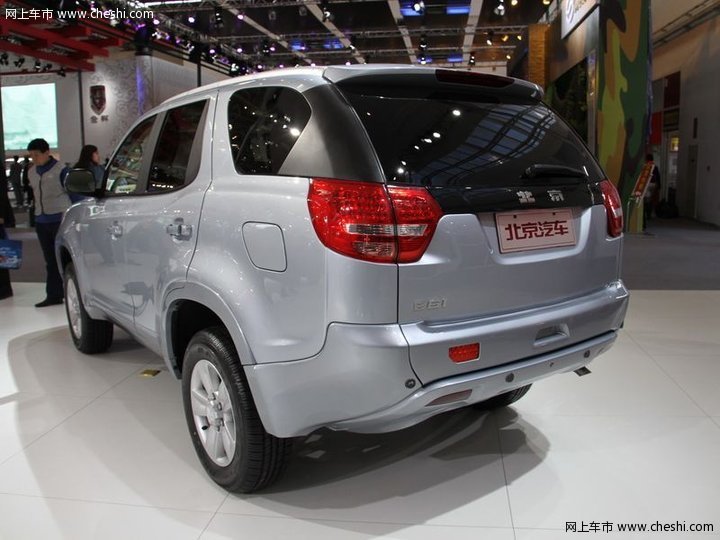 北汽B61