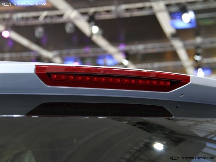 北汽B61