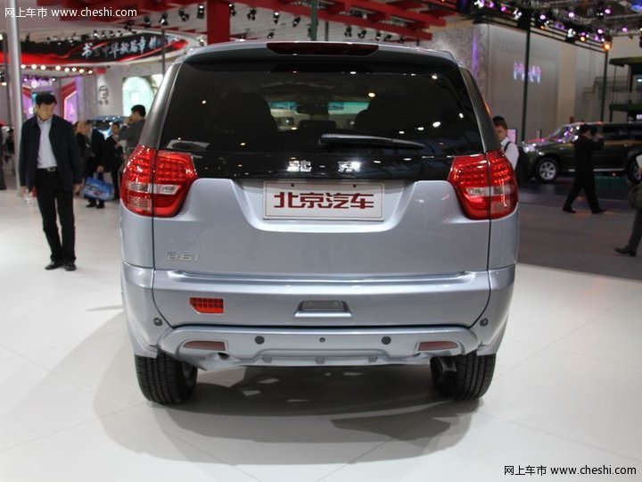 北汽B61