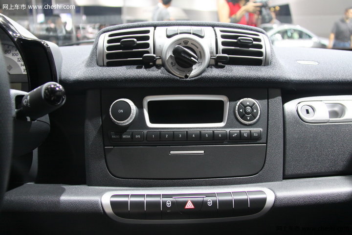 精灵Smart fortwo 2011款 车展