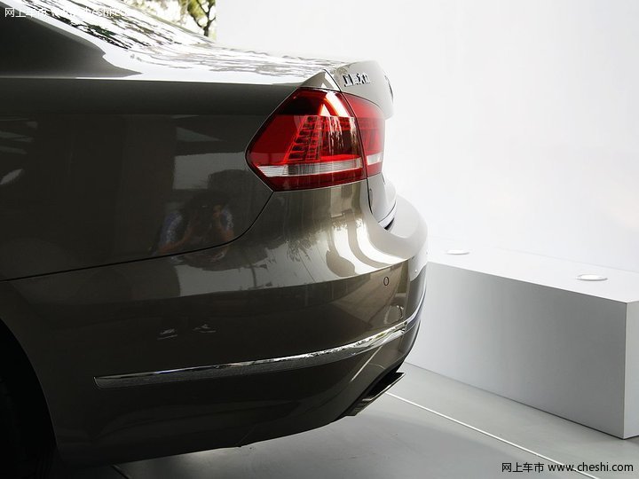 新PASSAT 2.0T 车展
