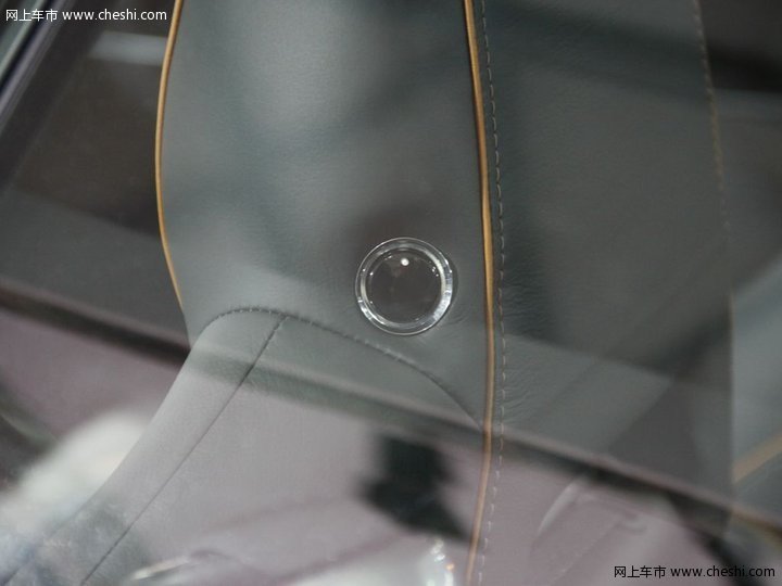 [A]-阿斯顿-马丁 Virage 车展