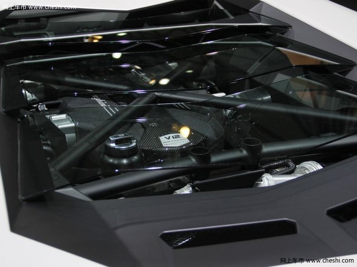 兰博基尼 Aventador 文章配图