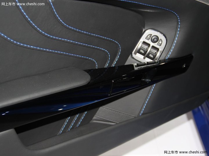 [A]-阿斯顿-马丁 V8 Vantage S 车展
