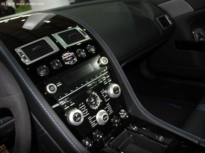[A]-阿斯顿-马丁 V8 Vantage S 车展