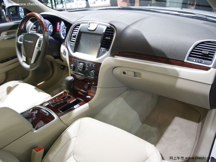 克莱斯勒(进口) 克莱斯勒300C 车展
