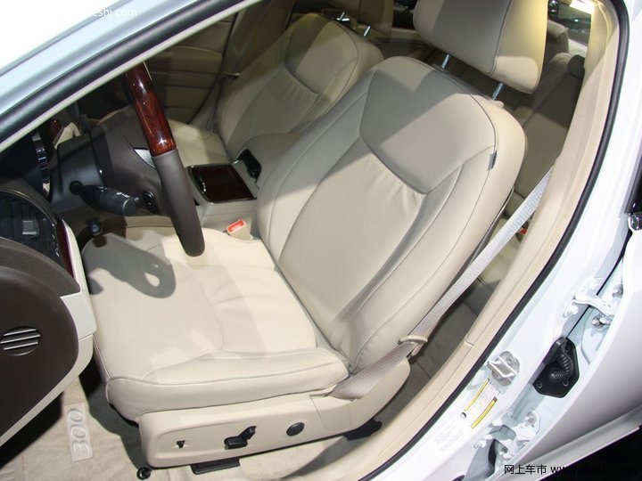 克莱斯勒(进口) 克莱斯勒300C 车展