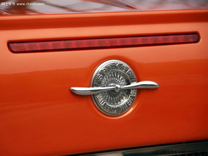C8 Laviolette LM85