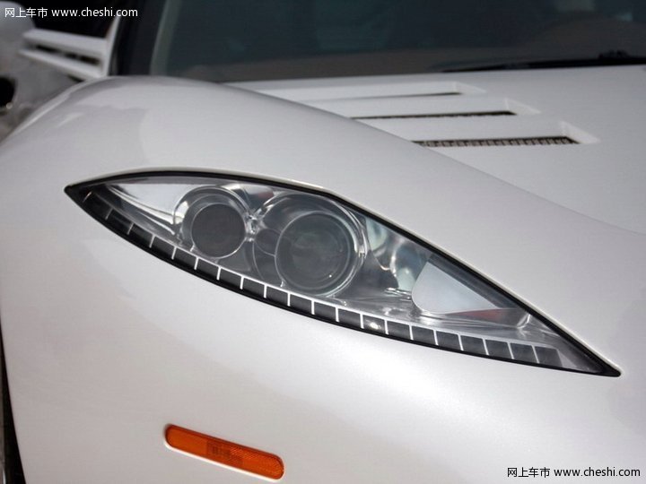 C8 AILERON