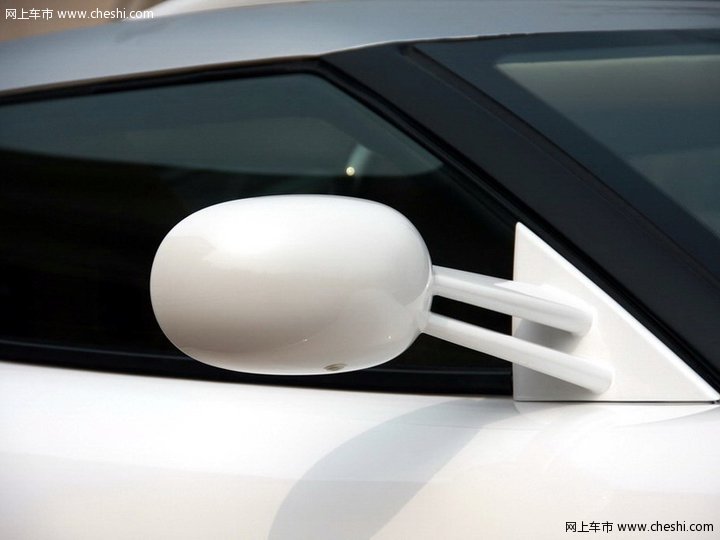 C8 AILERON