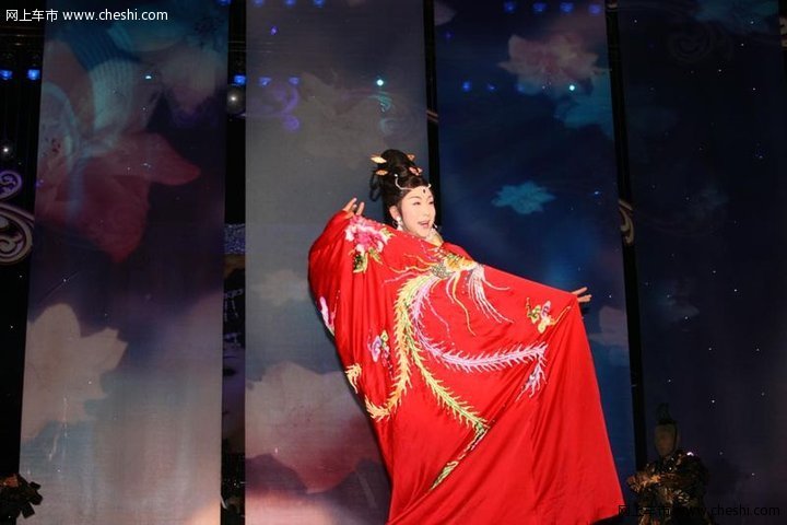 李玉刚