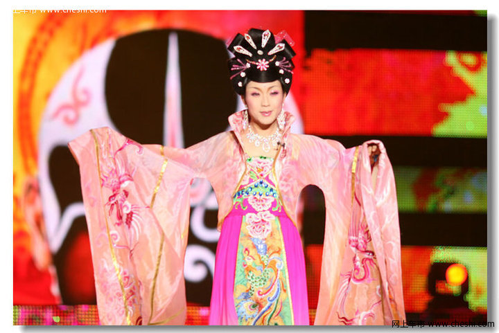 李玉刚