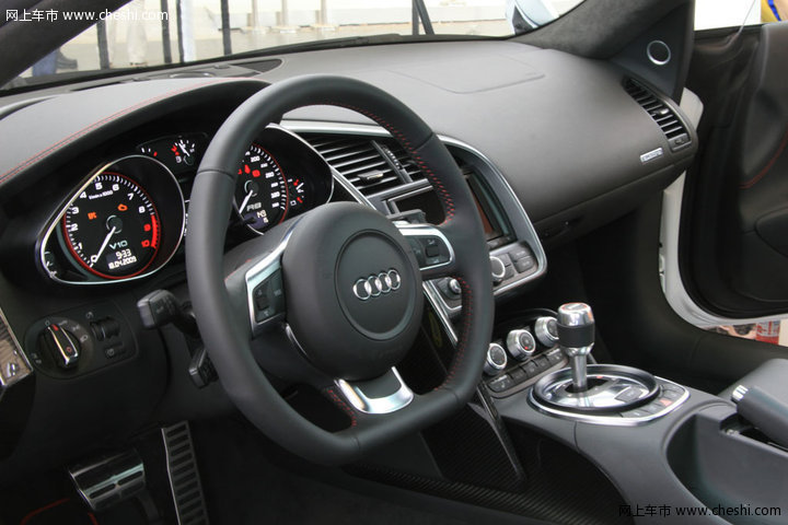奥迪R8 V10