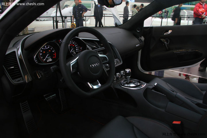 奥迪R8 V10