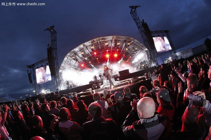 MINI 50周年庆生会