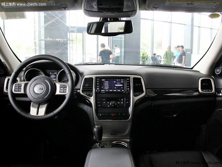 2012款 大切诺基 梦十珍藏版