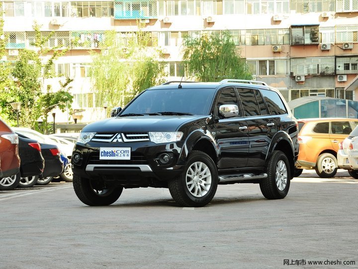 帕杰罗-劲畅外观图