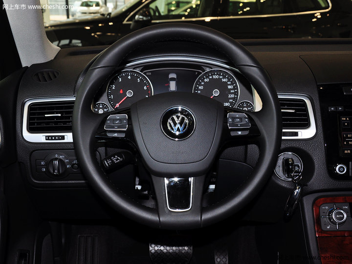 途锐中控方向盘图