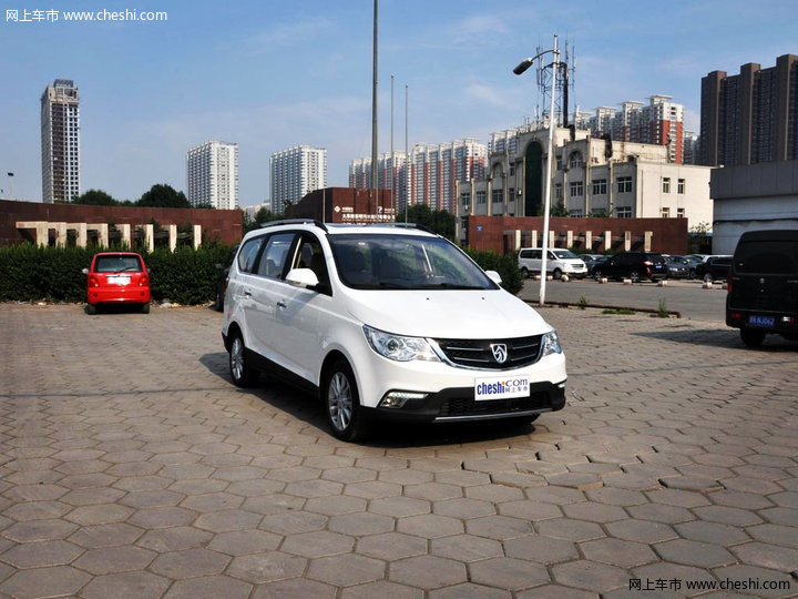 【宝骏730外观整体-1212803张-宝骏宝骏730图