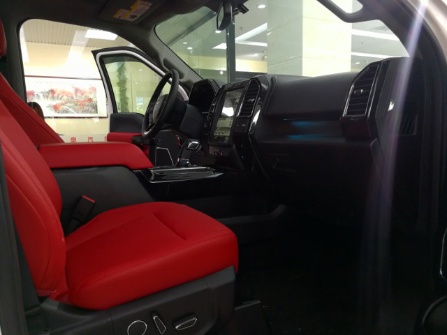 【2017款福特F150升级猛禽外观不在低调_天