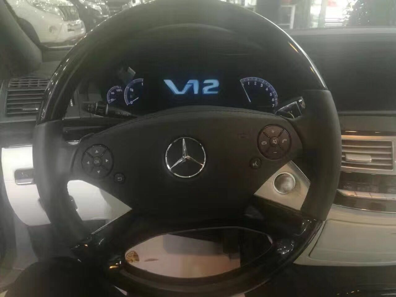 5284c1dd376482ae.jpg