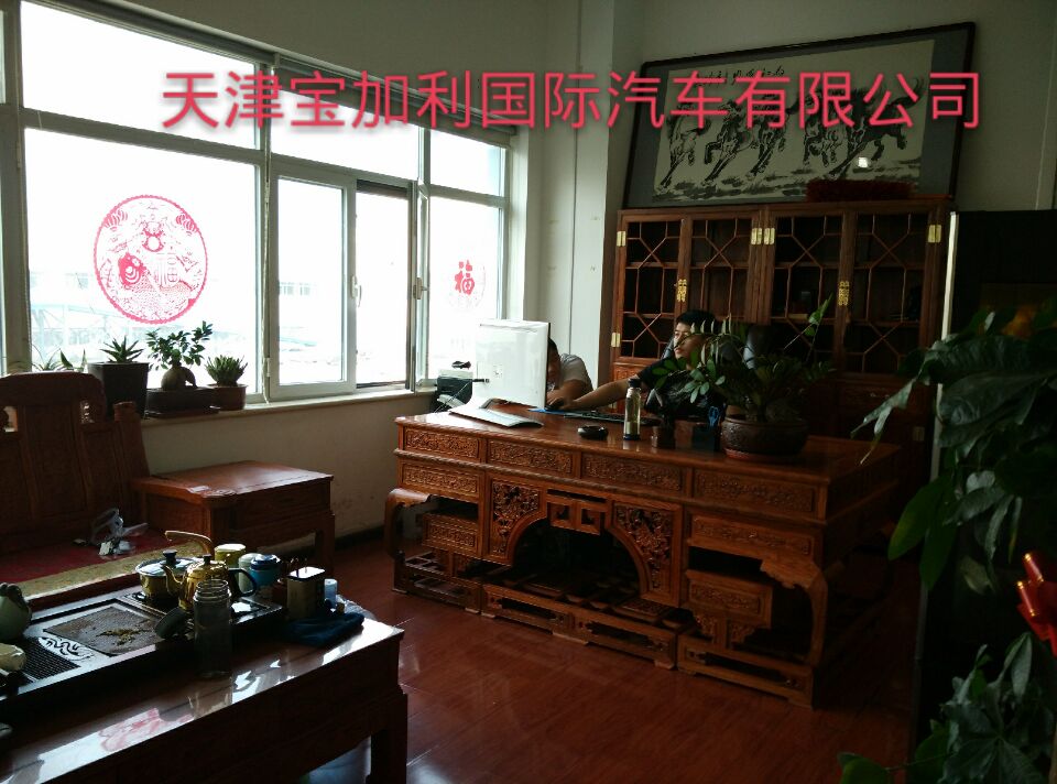 16930599cec8bf74.jpg