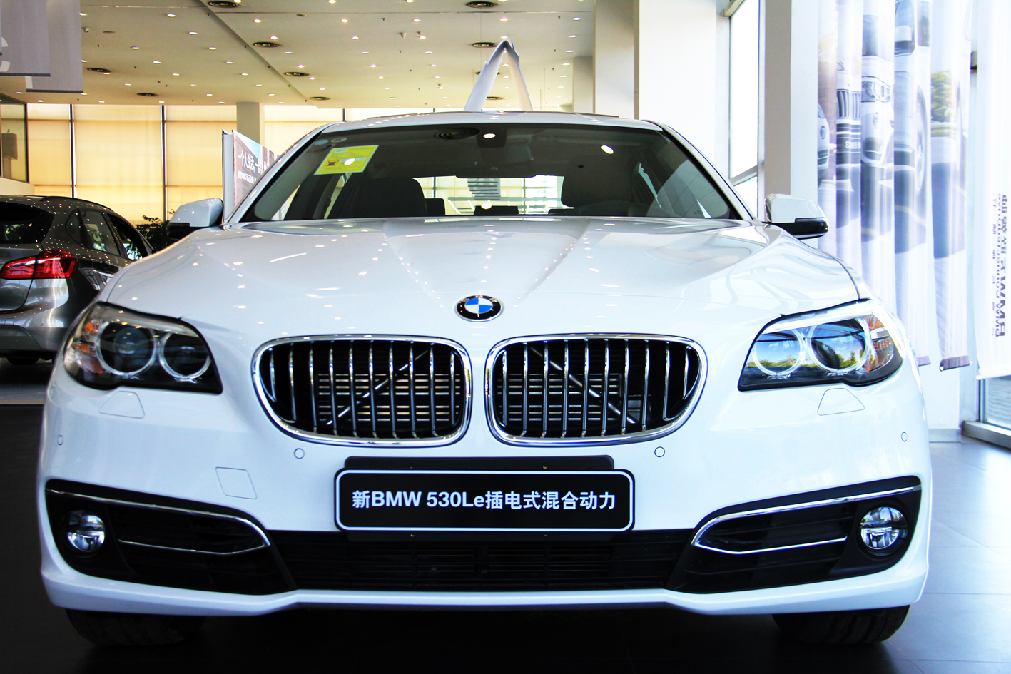 【BMW 530Le电动时代北京盈之宝现车销售_