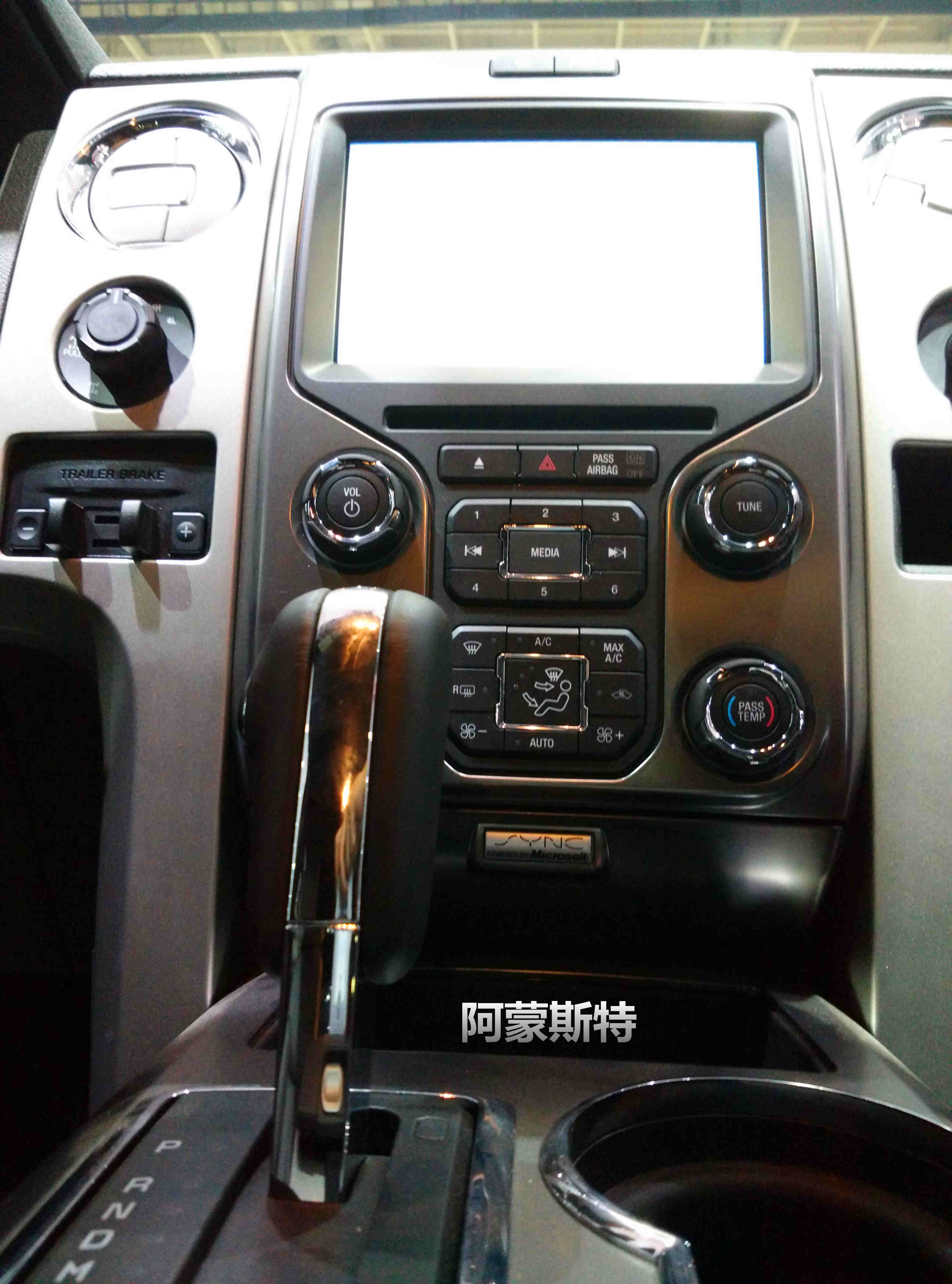b225fefbb94c30f7.jpg