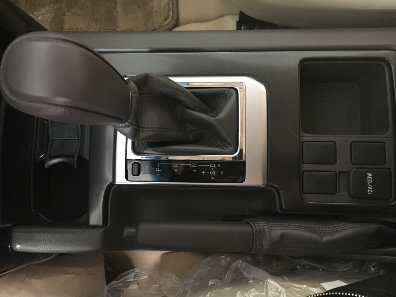 【中东版16款丰田霸道2700六速 价格亲民_天