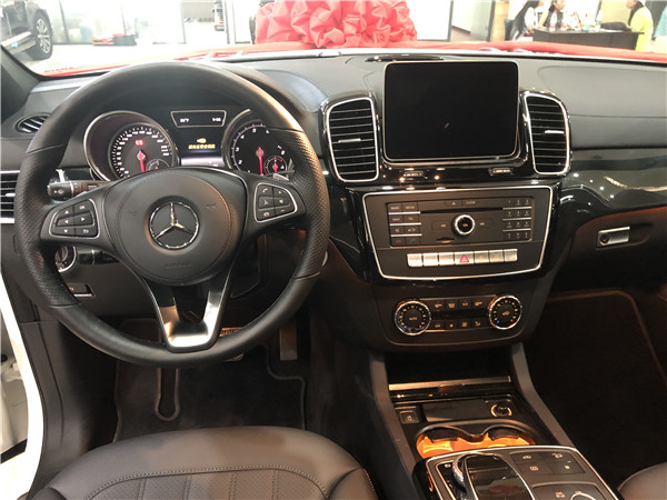 049a54c5f91715bd.jpg