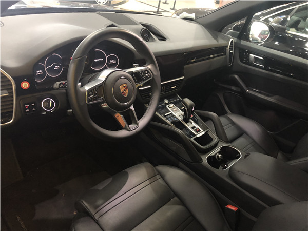 5bcd9977358ce660.jpg