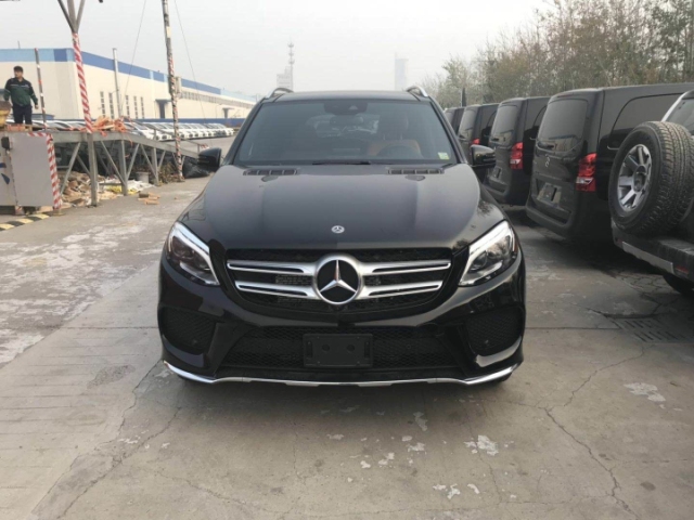 012ec14bd3fb6358.jpg