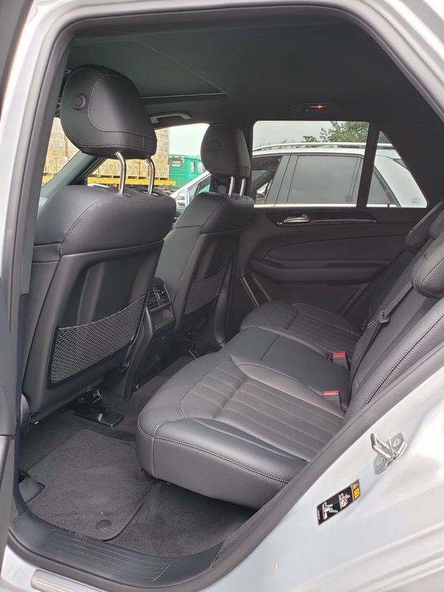 497860ae6aa1088e.jpg