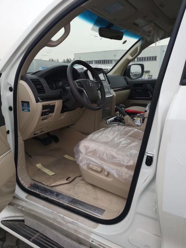 5e0717eded0d1086.jpg