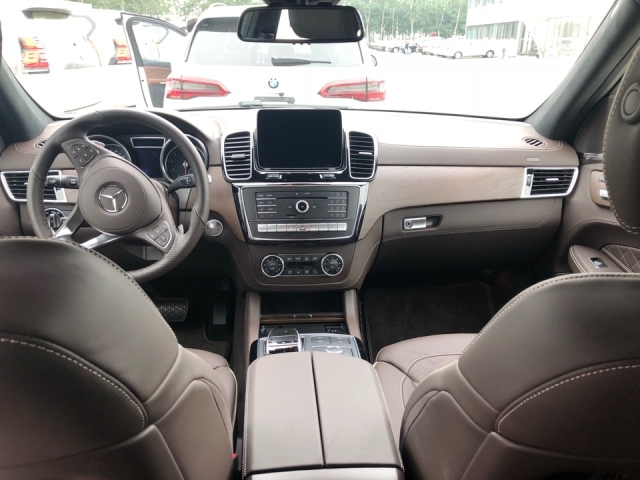 8a27692e80d044f2.jpg