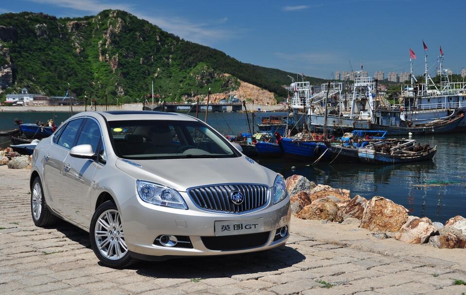 别克英朗怎么样_1.5英朗报价_最新英朗