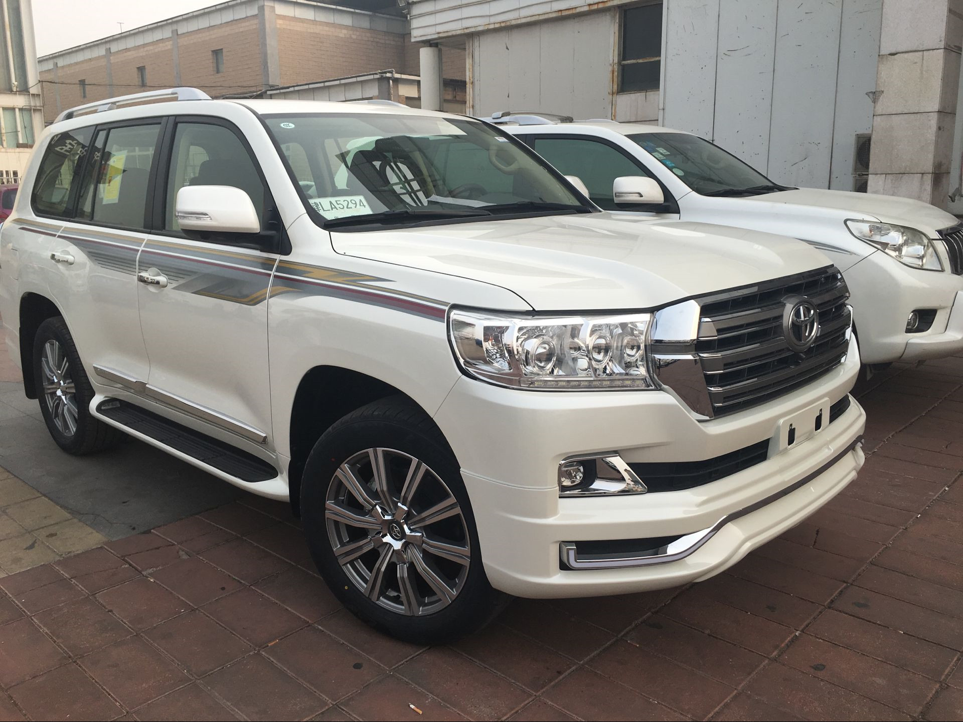 17款丰田兰德酷路泽4000 天津港展位现车_兰