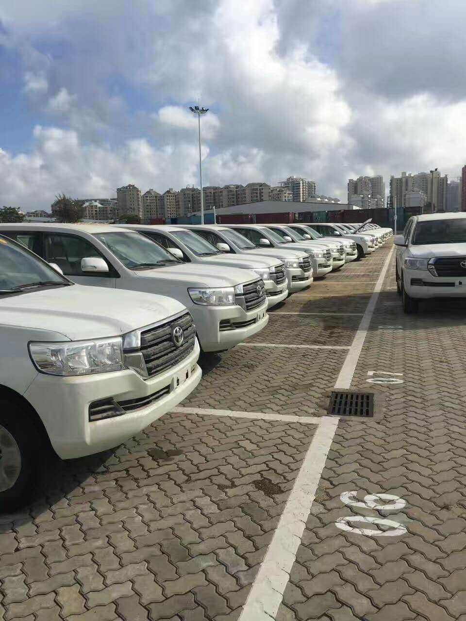 e719d6baaf7a7fe1.jpg