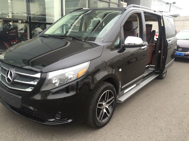 【奔驰17款商务车维特斯豪华七座全国报价_天